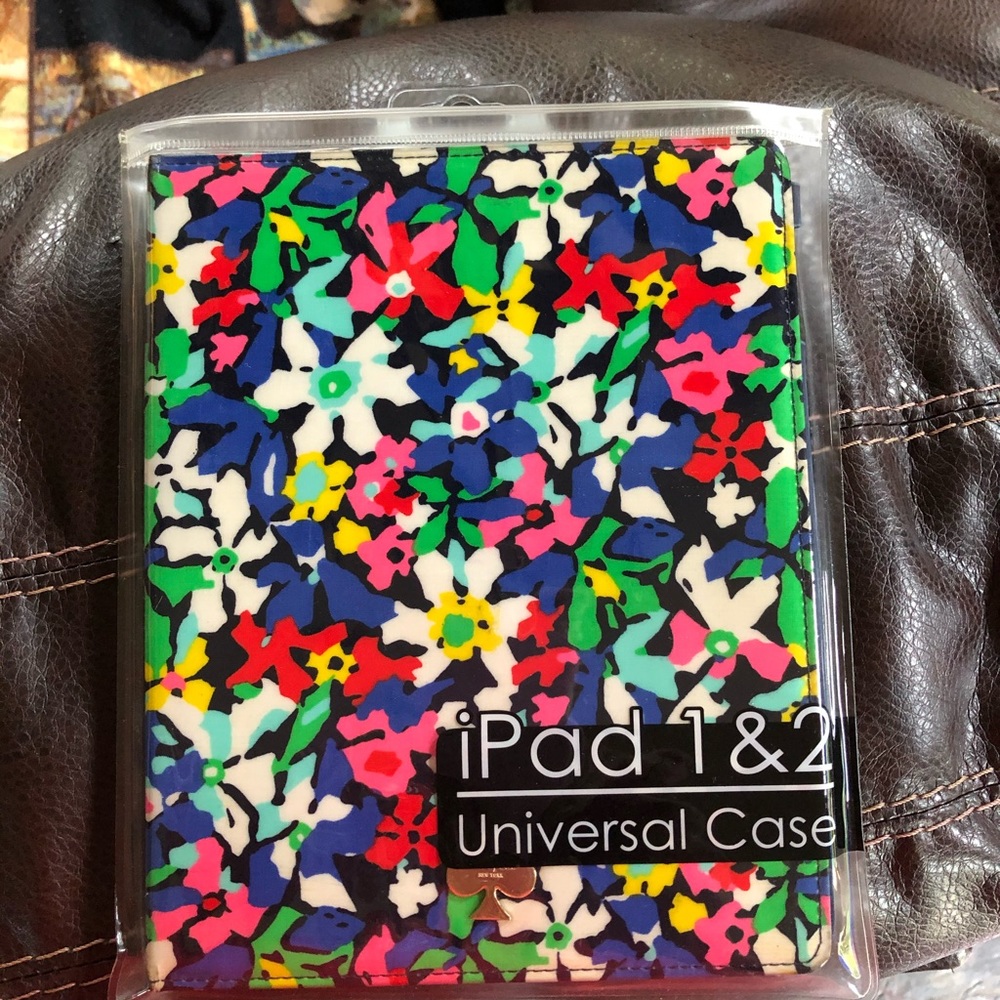 Kate Spade IPAD cover for 207/2018 9.7 IPAD. New.